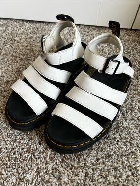 Dr. Martens Blaire Platform Sandals Black and White Sz 7